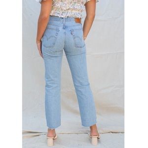 Levi’s Premium Wedgie Icon Straight Fit Jeans in Luxor Empire Light Wash NEW